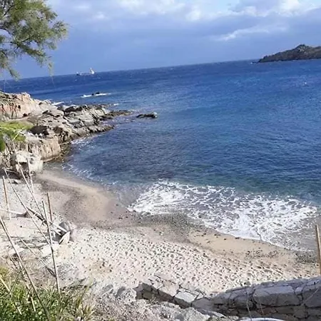 Mykonos Waterfront House Walk To Private بيت للعطل أورنوس