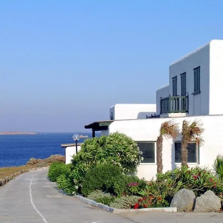 Mykonos Waterfront House Walk To Private Dom wakacyjny