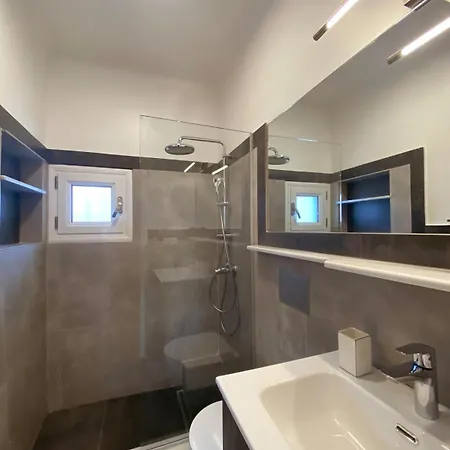 Mykonos Waterfront House Walk To Private بيت للعطل