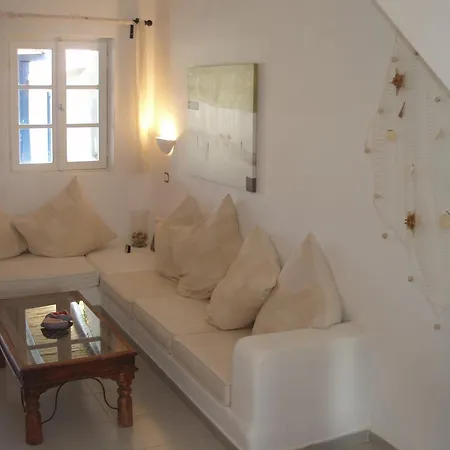 Mykonos Waterfront House Walk To Private بيت للعطل