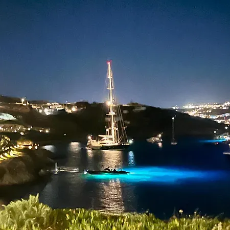 Dom wakacyjny Mykonos Waterfront House Walk To Private *
